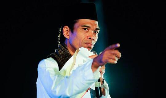 Kisah UAS Dituduh Anggota ISIS, Diusir dari Pesawat yang Dinaiki Presiden