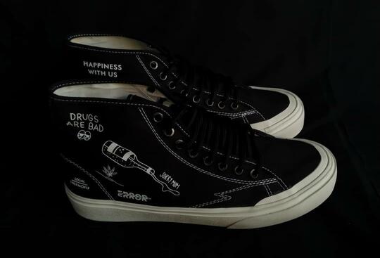 Konsep Sepatu Lokal Coret-Coretan