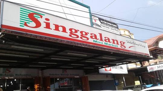 Kenapa Di Sumatra Barat Tidak Ada Indomaret dan Alfamart?