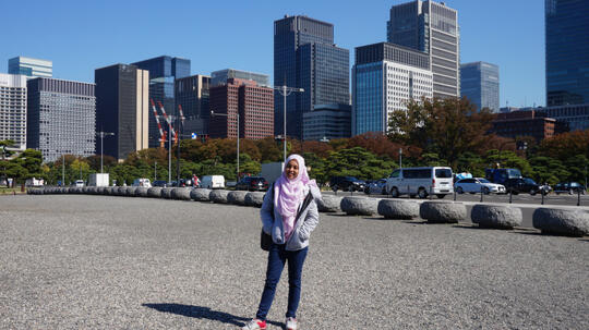 Nyamannya, Main di Istana Kaisar Zaman Edo dan Taman Imperial Park