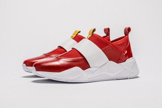 Sepatu Sneaker yang Terinsipirasi dari Karakter Fiksi