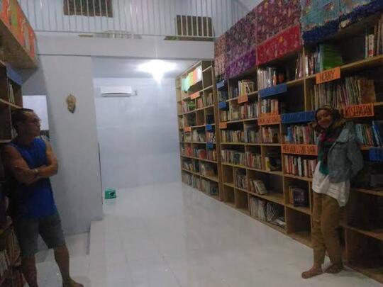 Cafe Perpustakaan Di Sangihe, Unik Dan Keren