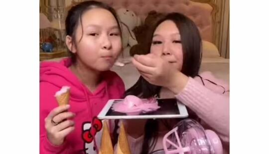 Niat Hati Review Mesin Es Krim Mini di Kamar, Netizen+62 Julid Pada Talenan Sultan!