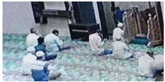 Imam Masjid Pekanbaru Ditikam Pemuda, Pisaunya yang Bengkok