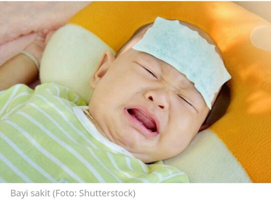 Panduan Mama Muda Saat Bayi Rewel Dimalam Hari, Salah Satunya Saat Bayi Sakit