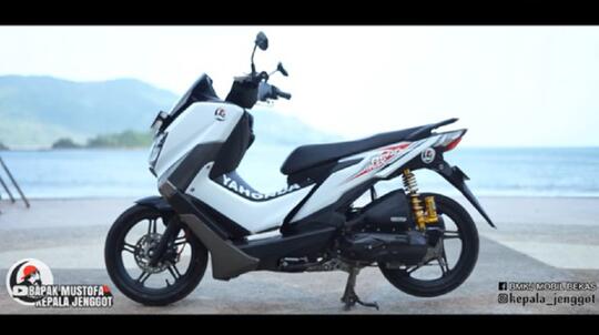 kimpoi Silang BeAT dan NMAX Lahirkan "BeAT Max 2021"
