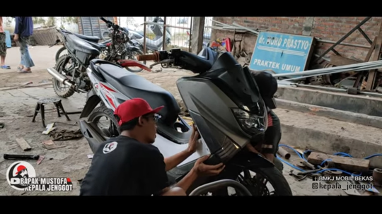 kimpoi Silang BeAT dan NMAX Lahirkan "BeAT Max 2021"