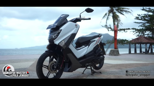 kimpoi Silang BeAT dan NMAX Lahirkan "BeAT Max 2021"