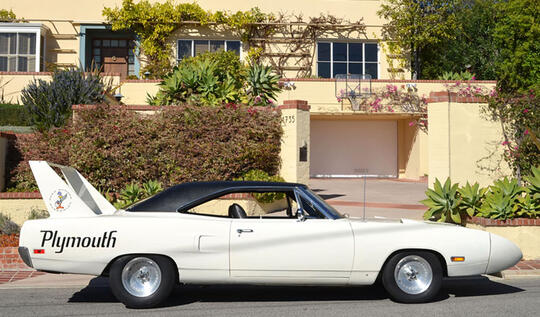 Plymouth Superbird: Mobil Legendaris Nascar, Wujud Asli 'The King' Dari Film Cars