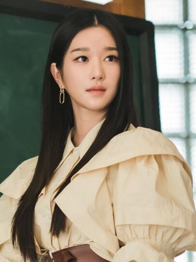 Kenalan Kuy dengan Seo Ye Ji, Si Cantik Berpinggang Semut di Drama Terbarunya!