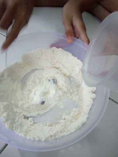 Bosan di Rumah Aja? Yuk, Berkreasi Dengan Plastisin yang Aman, Murah dan Mudah Dibuat
