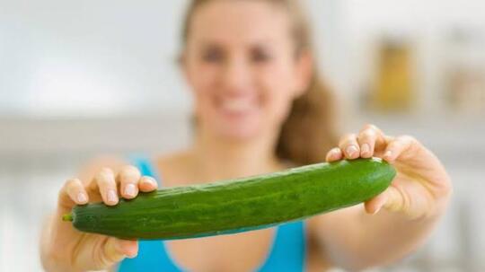Gimana Sih Kalau Memasukkan Timun Ke Vagina, Ini Bahayanya Sis?