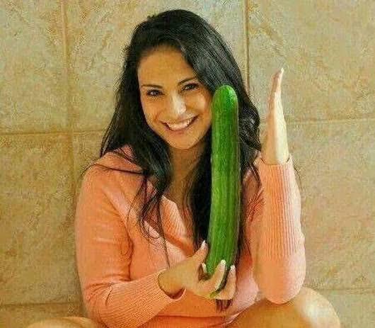 Gimana Sih Kalau Memasukkan Timun Ke Vagina, Ini Bahayanya Sis?