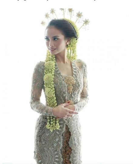 Deretan Gaun Pengantin Bak Putri Raja, Mana Pilihanmu?