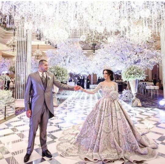 Deretan Gaun Pengantin Bak Putri Raja, Mana Pilihanmu?