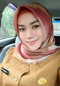 PNS Cantik Lebih Menggoda, Benarkah?
