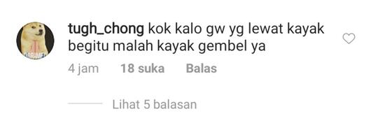 Video Iqbal Ramadhan "Dilan" Jalan Nyeker Heboh di Media Sosial, Sendalnya Putus!