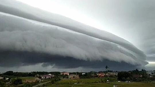 Awan Tsunami Muncul di Aceh, Penampakannya Ngeri Banget!