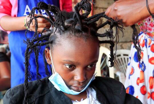 Model Rambut Virus Corona Sedang Booming Di Kenya
