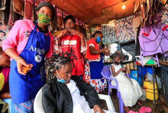 Model Rambut Virus Corona Sedang Booming Di Kenya