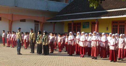 Kenangan 17 Agustus-an, Telapak Tangan Berdarah Akibat Lomba Tarik Tambang