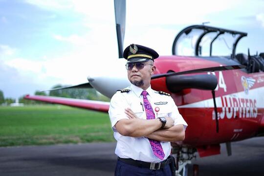 Demi Bertahan Hidup, Pilot Ini Banting Setir Jualan Mie Ayam