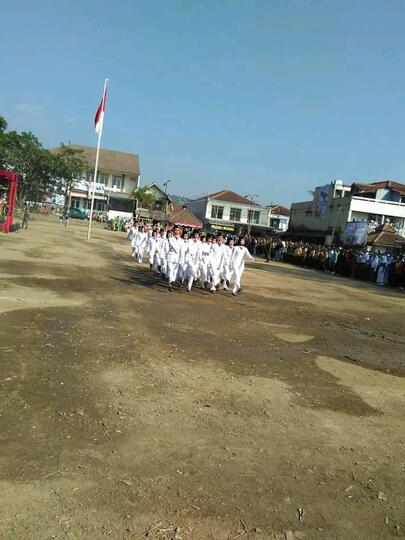 Air Mata Haru di tengah Khidmatnya Upacara HUT RI
