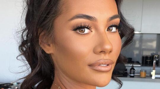Cara Memilih Concealer Biar Makeup Terlihat Lebih Flawless