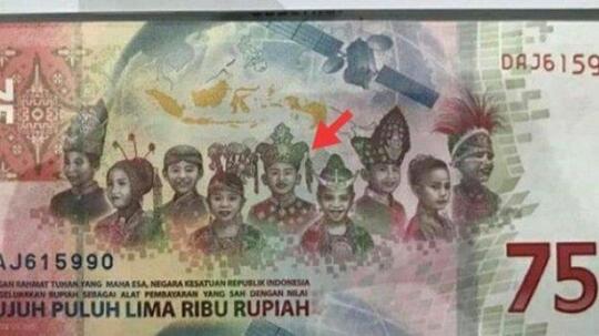 Netizen Ini Dibully, Karena Mengklaim Pakaian Adat Suku Tidung Sebagai Pakaian China