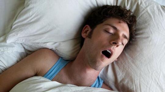 Tipe Tipe Cowok Sebelum Tidur, Agan Yang Mana Nih?