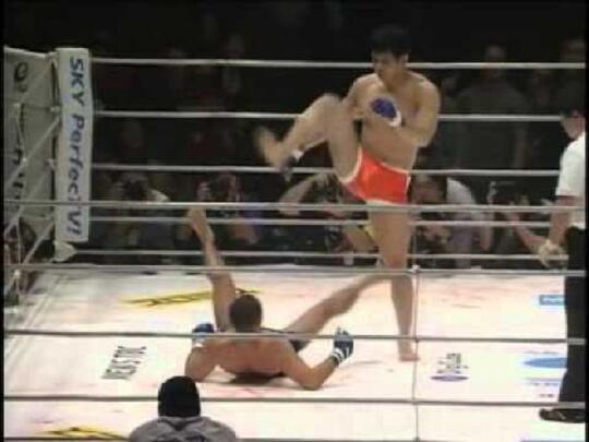 Jurus-Jurus Unik Kazushi Sakuraba "The Gracie Hunter" (part-2)