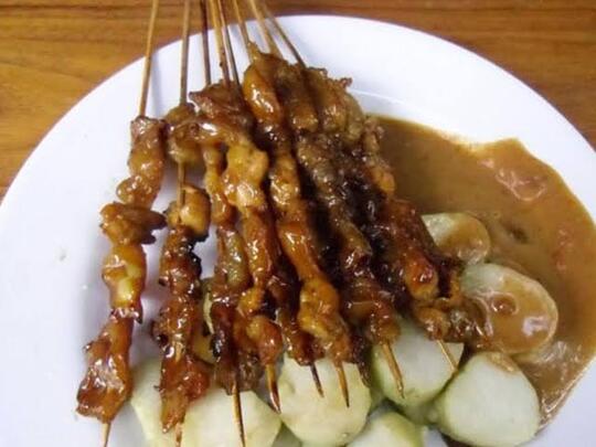 Pilih Sate Padang Atau Sate Madura?