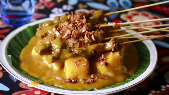 Pilih Sate Padang Atau Sate Madura?