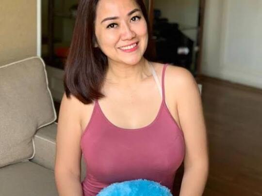 Tante Ernie, Tante Pemersatu Bangsa Makin Lama Makin Muda Gayanya