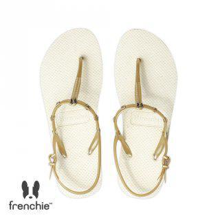 Deretan Sepatu dan Sandal Wanita Berbagai Model, Adakah Pilihanmu?