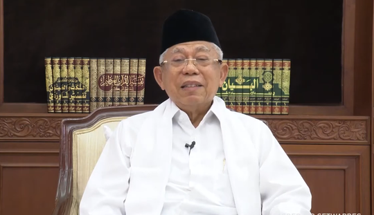 Ma'ruf Amin Minta Vaksin Harus Bersertifikat Halal, Netizen:Keburu Banyak Nakes Gugur