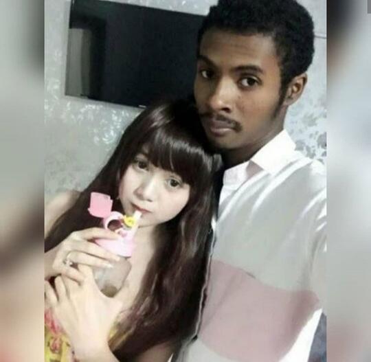 Para Jomblo Jangan Nyesek Ya Lihatnya!