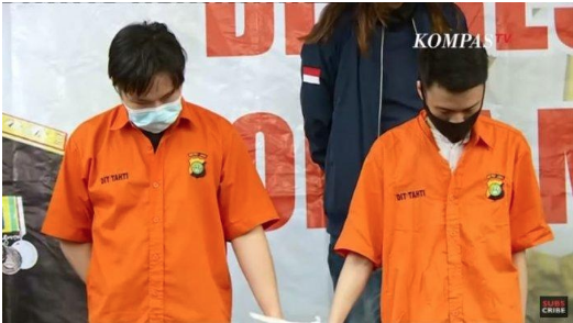 Diiringi Tepuk Tangan Pria, Peserta Pesta Gay Adu Cepat Lakukan Hubungan Sejenis