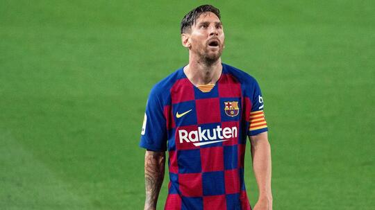 Messi Lepas Dari Jebakan "offside"