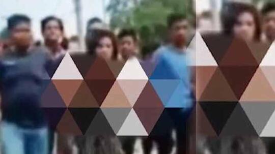 Media Inggris Sebut Wanita Tanpa Busana yg Diarak di Sumbar Kaya Film Game of Thrones