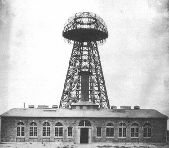 Menara Tesla, Penemuan Yang Seharusnya Bisa Membuat Manusia Merasakan Listrik Gratis!