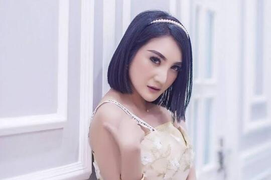 8 Tahun Menjanda Begini Cara Kiki Amalia Menyalurkan Hasrat Seksnya! Wajib Ditiru?