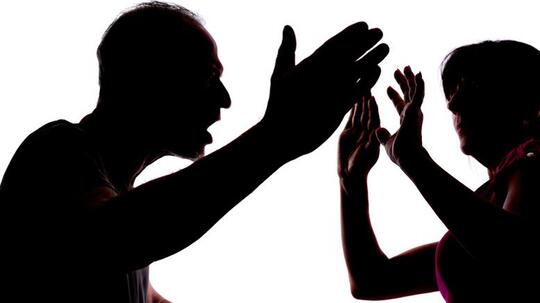 PERNAH TRAUMA? Jangan Anggap Sepele, Sista. Kenali Gejalanya Sebelum Terlambat