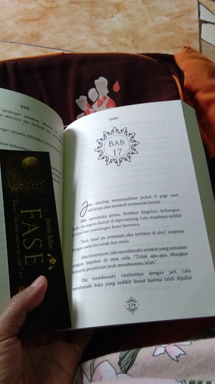 Review Novel FASE, Best Seller