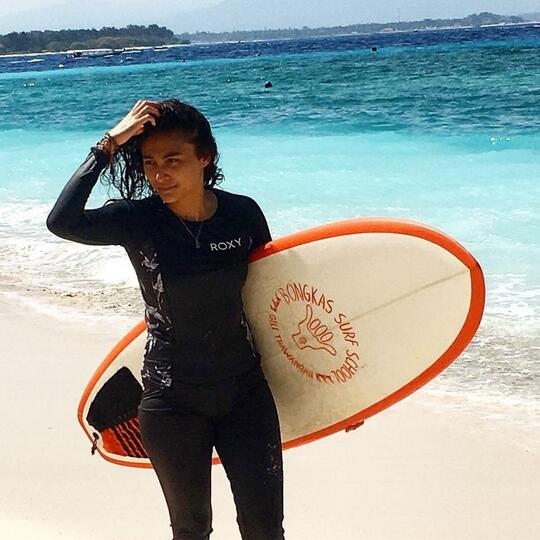 5 Fakta Menarik Fina Philipe, Presenter Olahraga Cantik Dan Berbakat