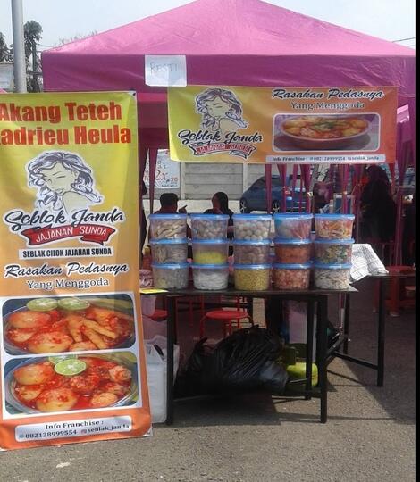 Seblak Janda Bandung Hotnya Membuat Anda Ketagihan, Ada Varian Juga, Loh!