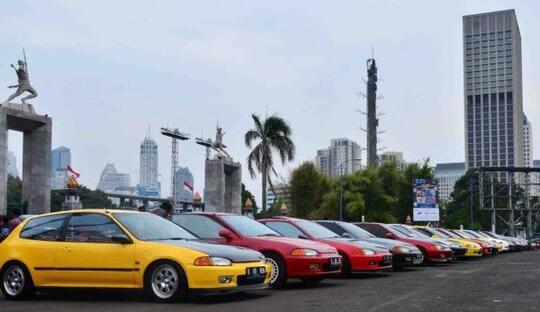 Mengenal Civic Estilo, Mobil Hatchback Lawas Dari Honda yang Kini Dihargai 300 Juta