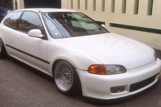 Mengenal Civic Estilo, Mobil Hatchback Lawas Dari Honda yang Kini Dihargai 300 Juta