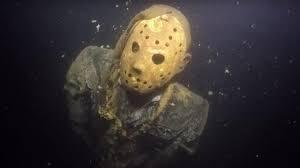 Penyelam Di Danau Crystal Lake Bertemu Sosok Misterius, Serem Gansis!