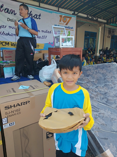 Ikut Jalan Sehat, Dapat Door prize Ternyata Bawa Sendiri Dari Rumah, Kok Bisa!